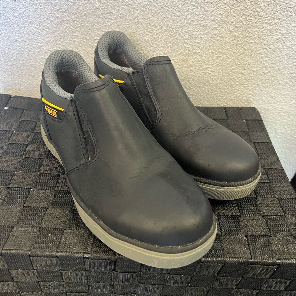 Dewalt men’s work shoes